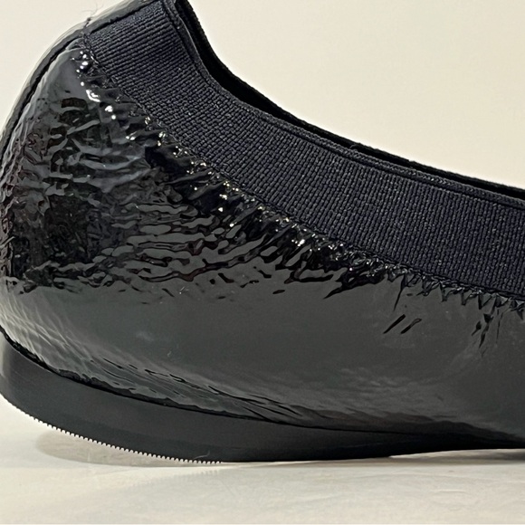 Tory Burch Black Patent Leather Caroline Logo Ballet Flats - Picture 11 of 16